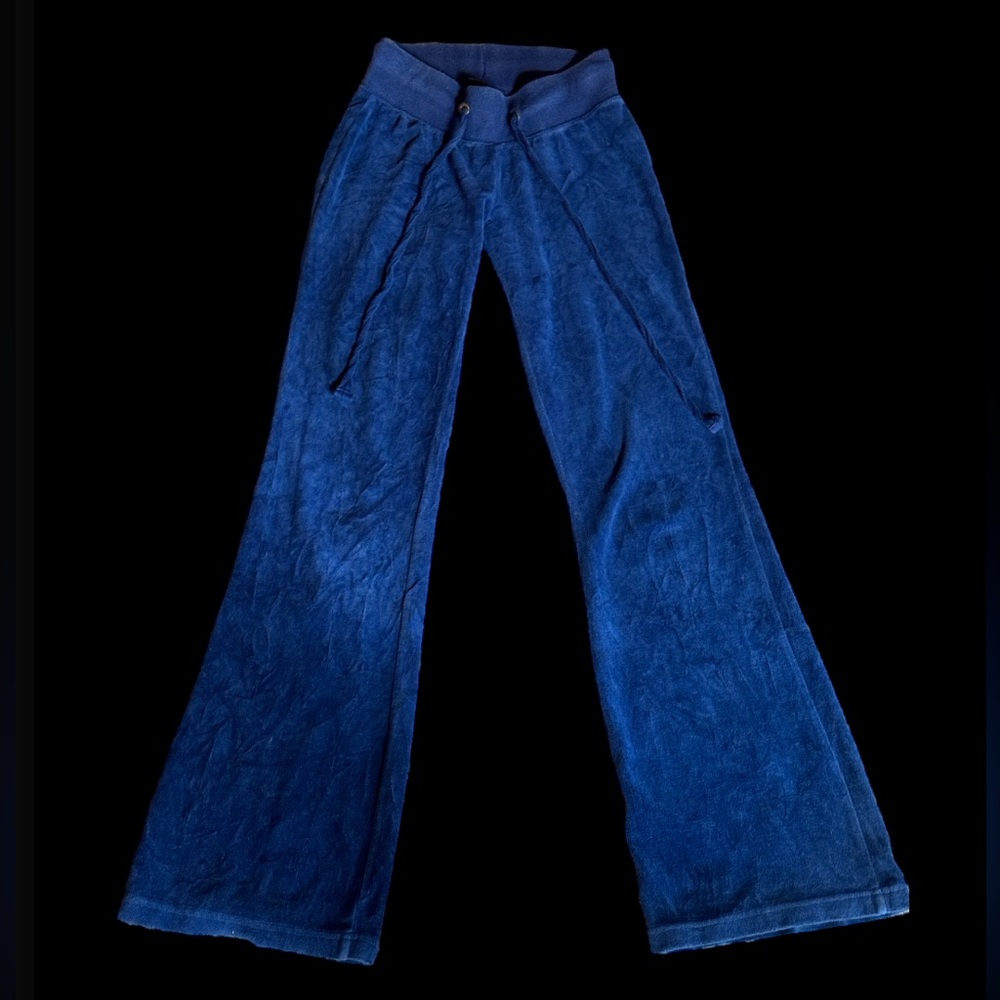 women’s y2k flared leg navy blue velvet pants :3